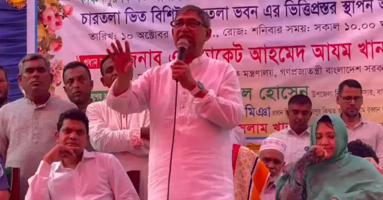 কথা বলেছেন মুক্তিযুদ্ধমন্ত্রী আহমেদ আযম খান